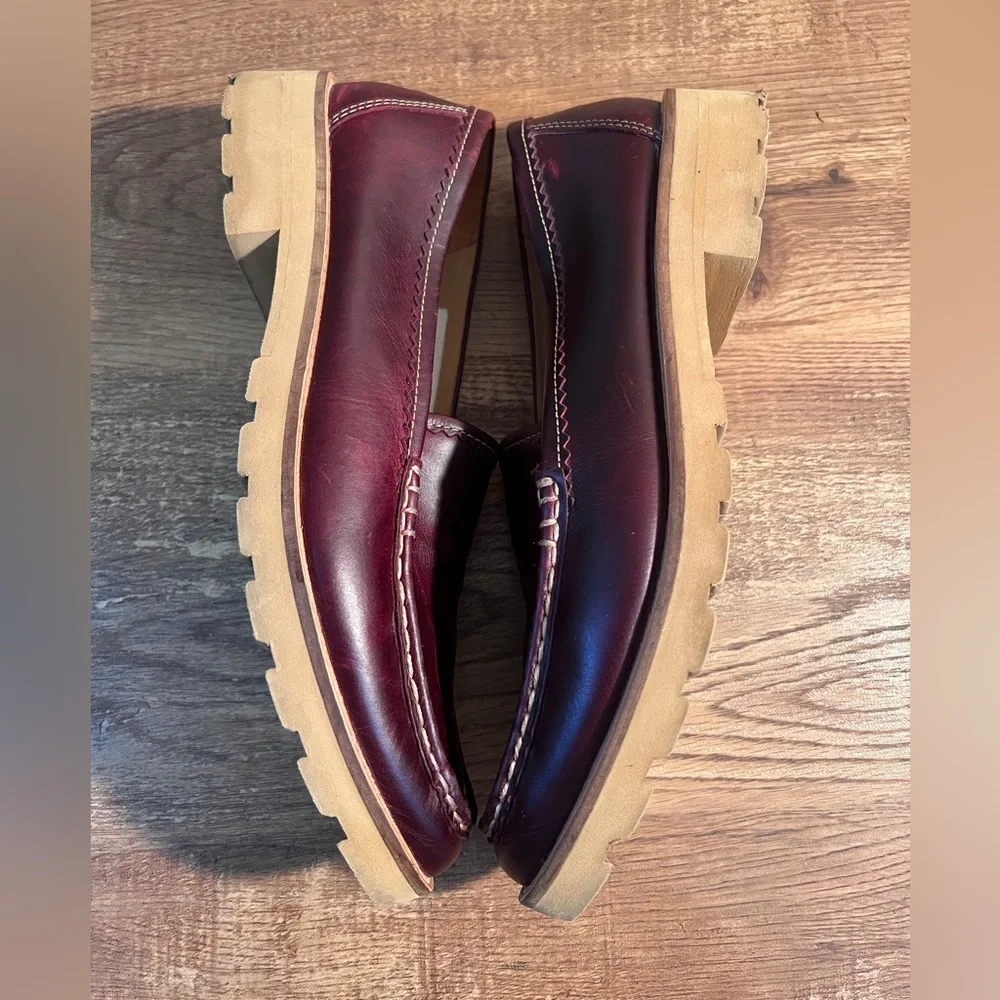 Sperry Women’s Burgundy Leather Loafers — Size 9.5 — Classic &‎ Comfortable